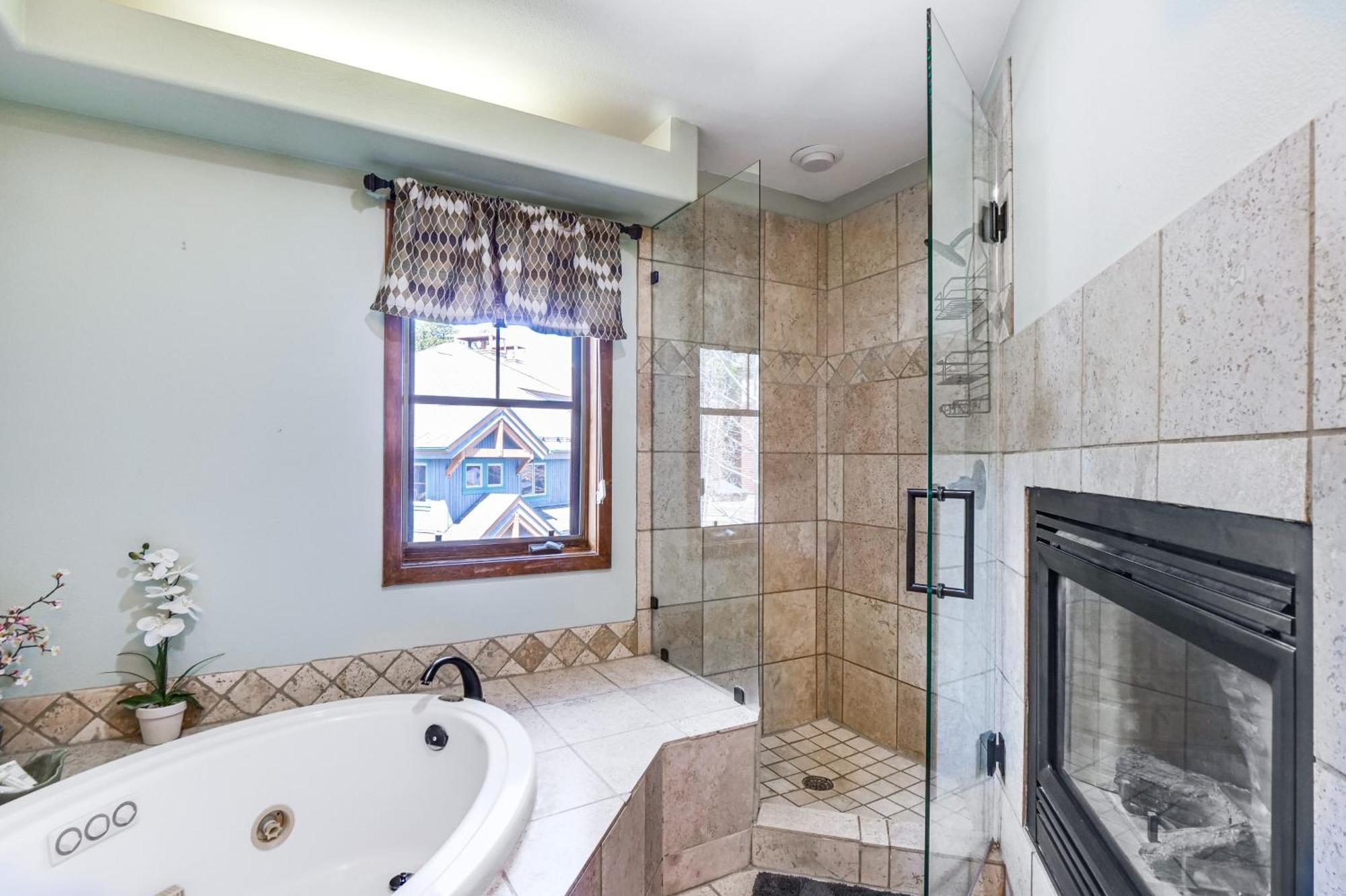 Breck Condo With Pool And Hot Tub Access Walk To Lift Breckenridge Kültér fotó